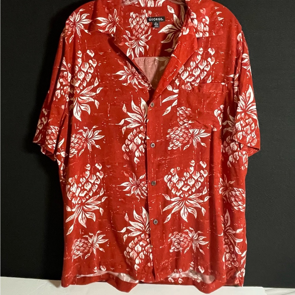 3/$10 - George Red Pineapple Hawaiian Men's Shirt. Size Large.